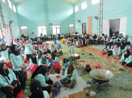 Salah satu Kegiatan UMKM Desa Benua Baru Ulu, diantaranya proses pembuatan Gula Gait,Mpek-mpek dan Pentol dari Bahan Udang